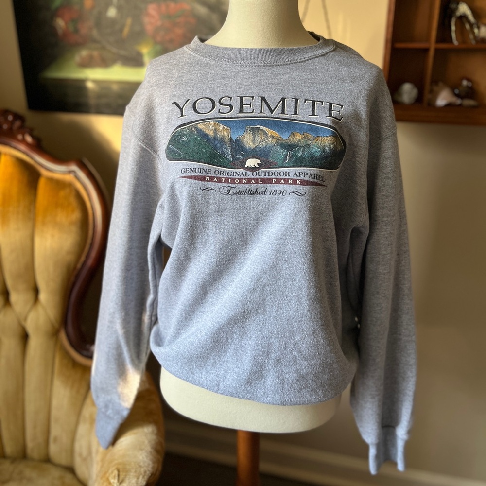 ☾ Vintage Yosemite park sweatshirt / pullover (National Park, mountains, nature)